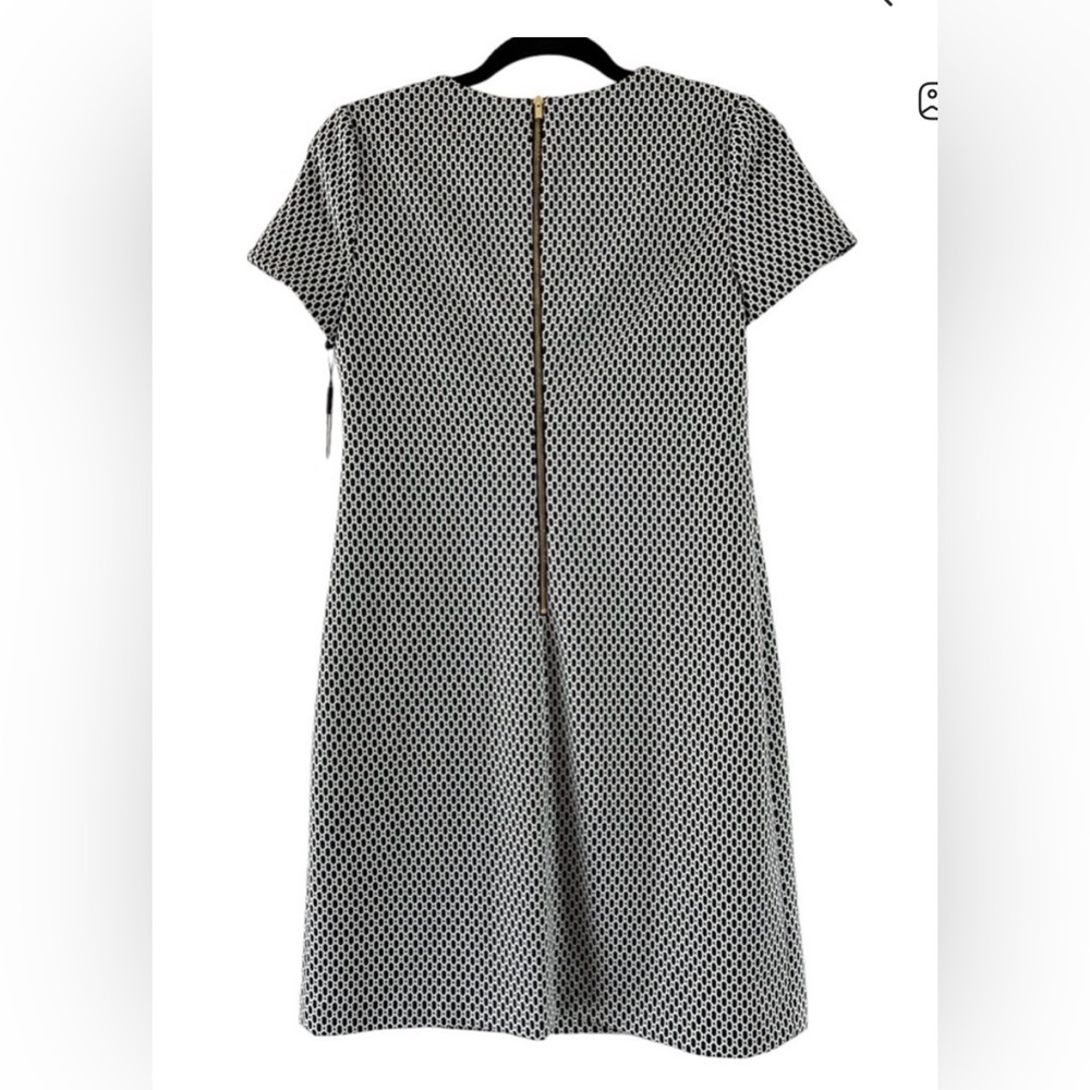 CALVIN KLEIN short sleeved sheath DRESS BLACK WHITE WAFFLE PATTERN. SIZE 4 - Picture 3 of 6